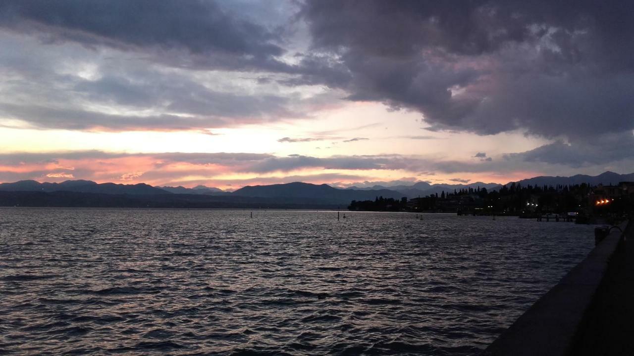 71 Via Vittorio Emanuele, VISTA LAGO E TERME Apartamento Sirmione Exterior foto